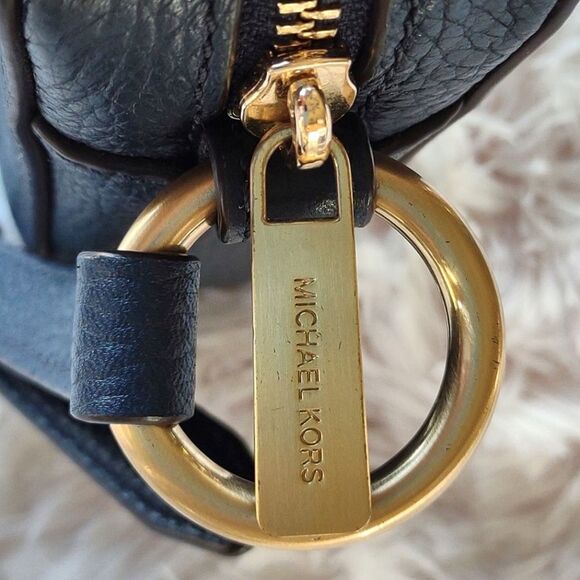 Michael Kors Navy Blue Jet Set Studded Shoulder Bag - Picture 7 of 11